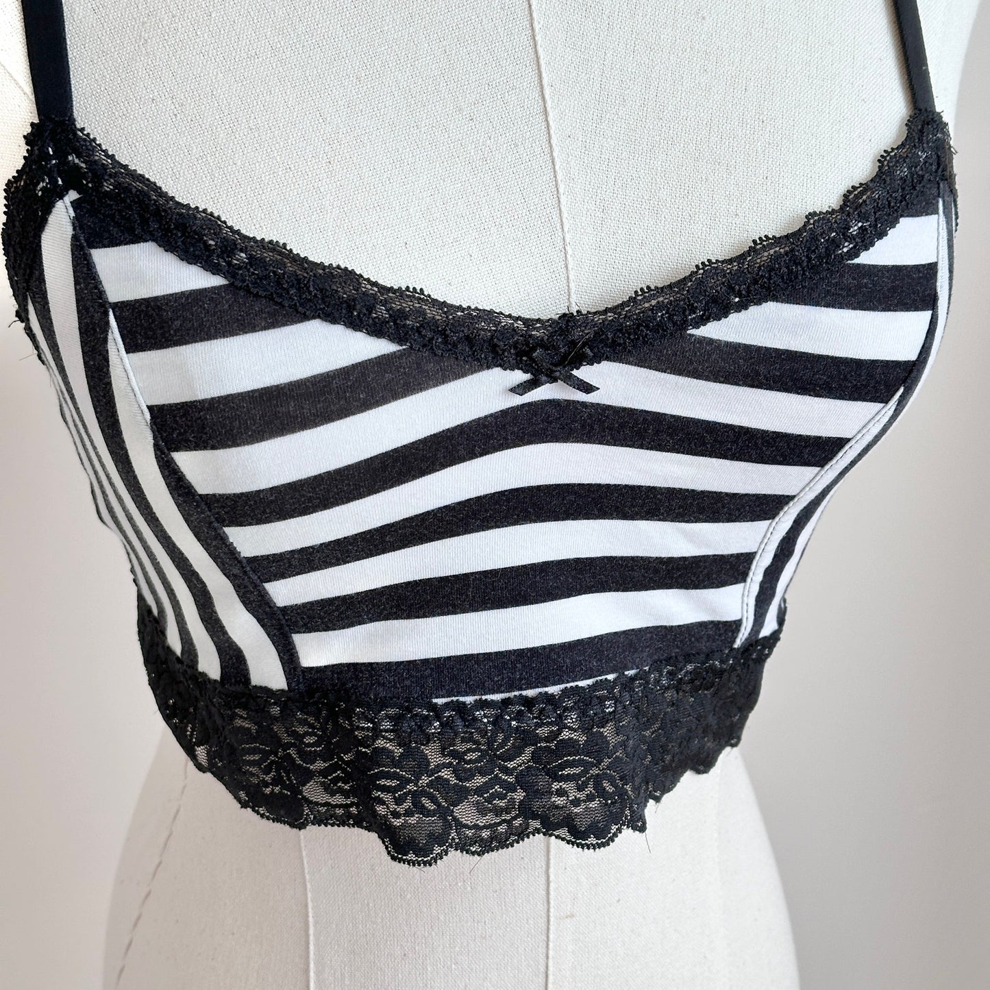 Y2K Victoria's Secret Pink Bralette Striped Black White Lace Cami Cropped Tank