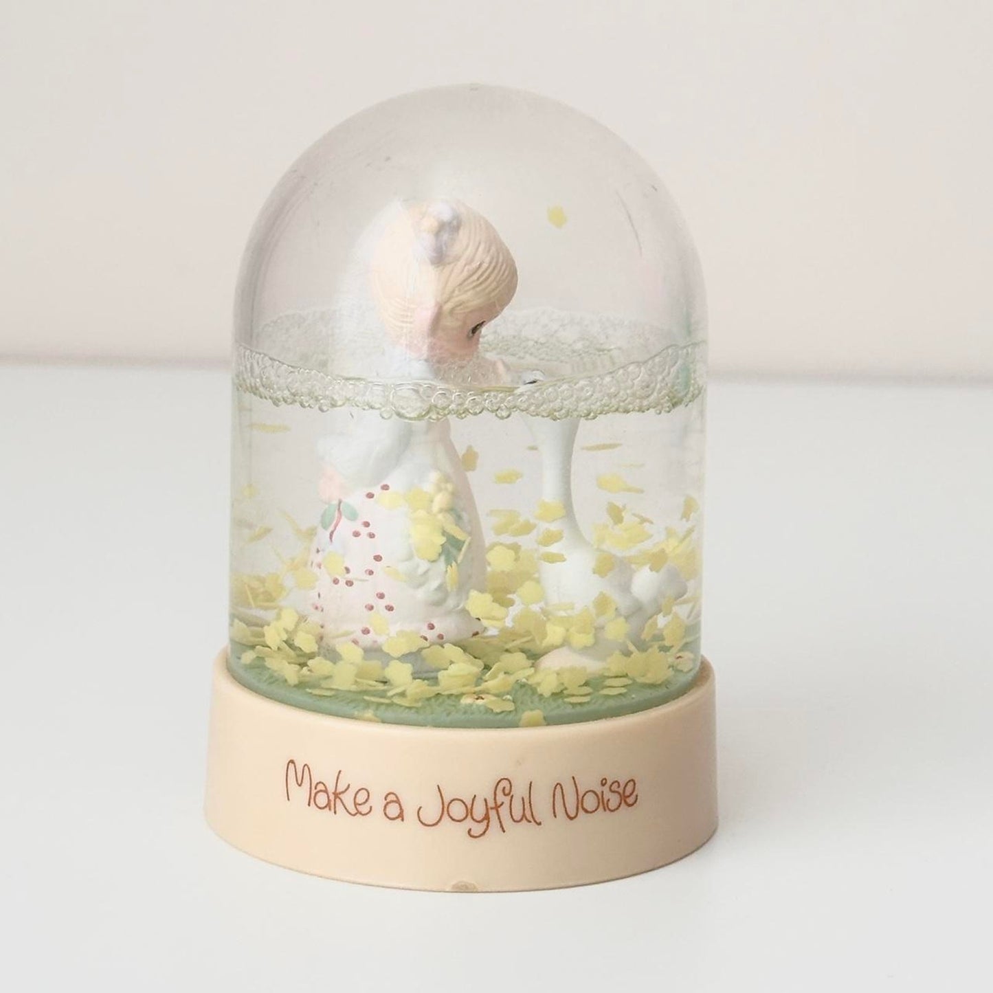 Vintage 1983 Precious Moments Snow Globe