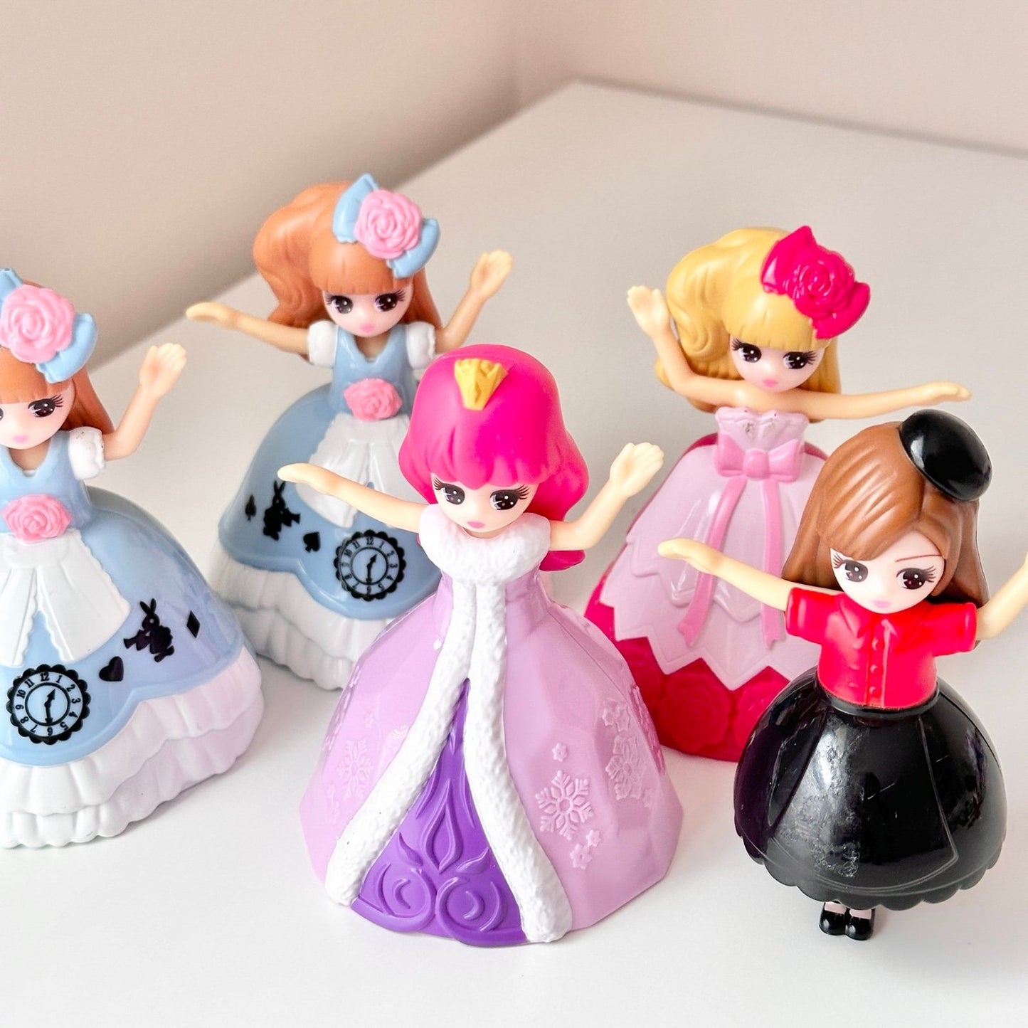 Licca-Chan Mcdonald's Dress Up Rika-Chan Dolls Figures