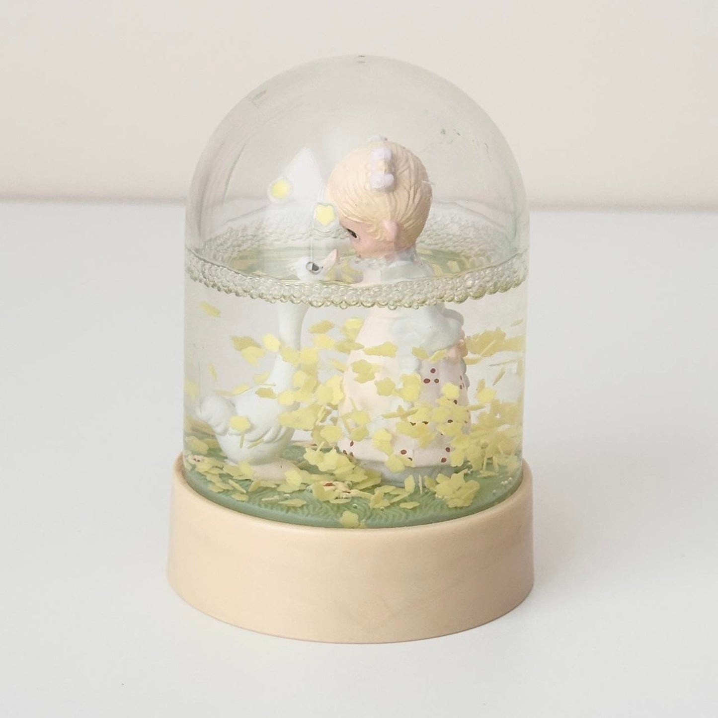 Vintage 1983 Precious Moments Snow Globe