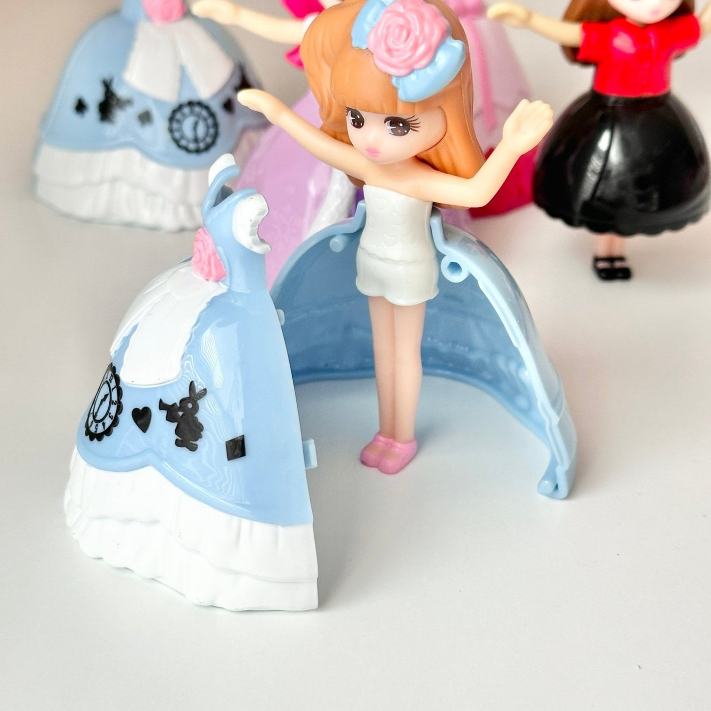 Licca-Chan Mcdonald's Dress Up Rika-Chan Dolls Figures